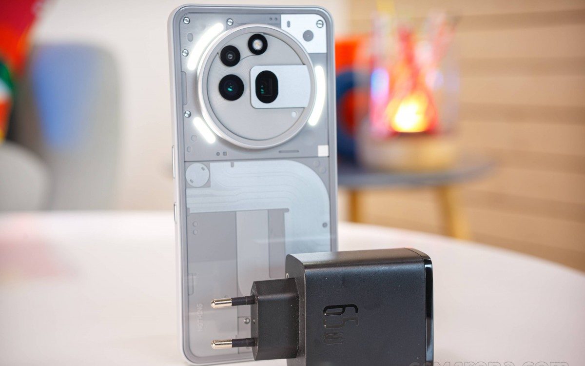 Nothing Phone (3a) Pro 