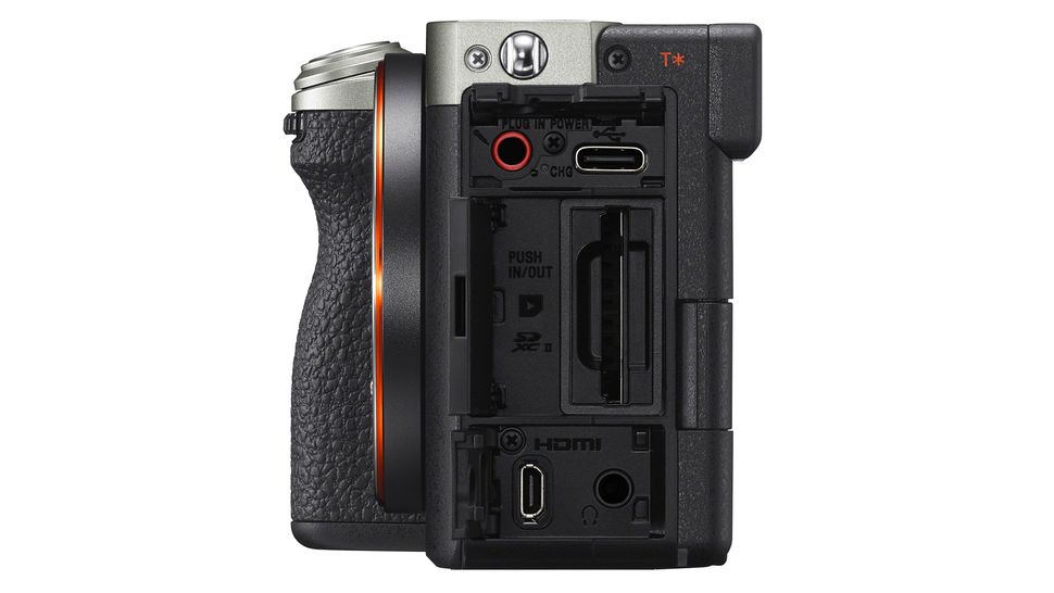 Sony A7C II и A7C: чем отличается новое поколение? картинка Sony A7C II против Sony A7C-8