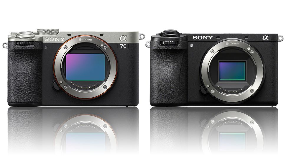 Sony A7C II против Sony A6700-1