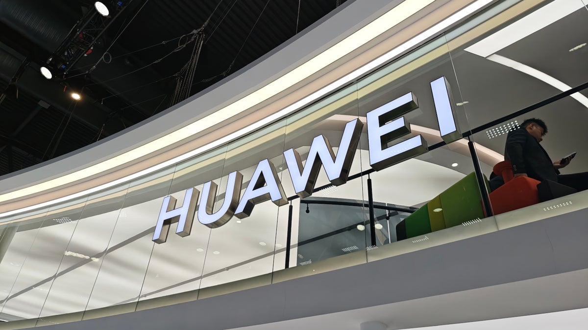 Смартфонов в избытке: Huawei подтверждает взрывной старт лета